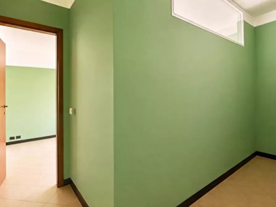 Immagine 12 di Ufficio in vendita  in Via Marco Polo a Bientina