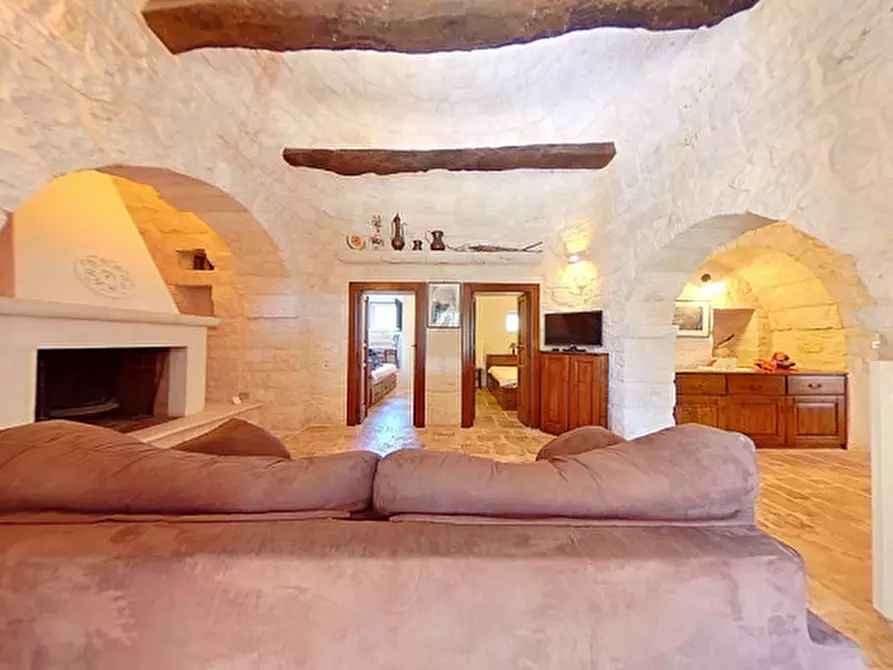 Immagine 45 di Rustico / casale in vendita  in Cerrosa a Locorotondo