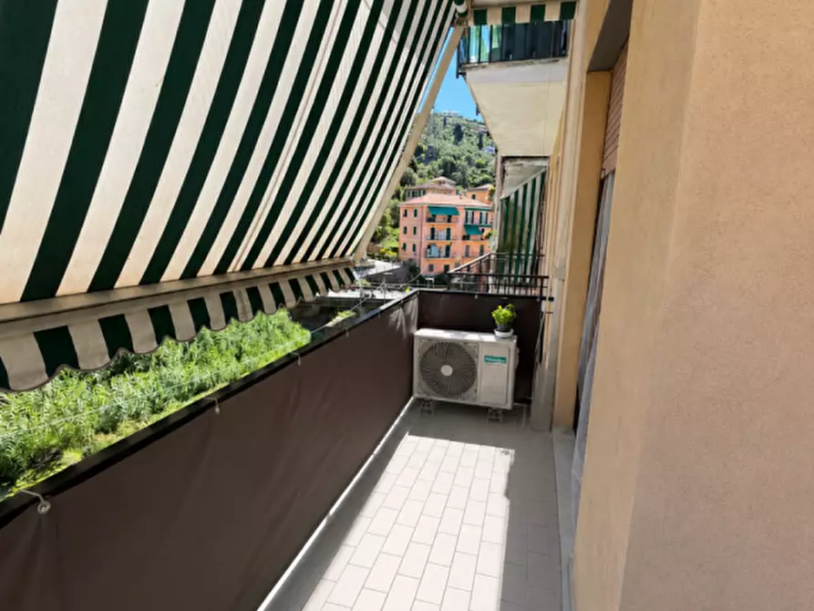 Immagine 1 di Appartamento in vendita  in Via Achille e Alfredo Betti a Rapallo