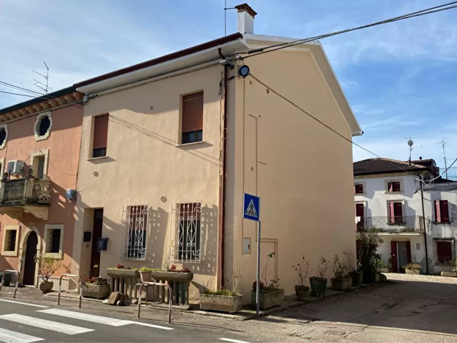 Immagine 1 di Appartamento in vendita  in Via Marconi a Mozzecane