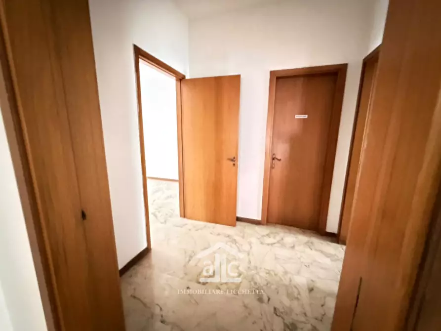 Immagine 11 di Ufficio in vendita  in VIALE DELLA LIBERTA' 68 a Lecce