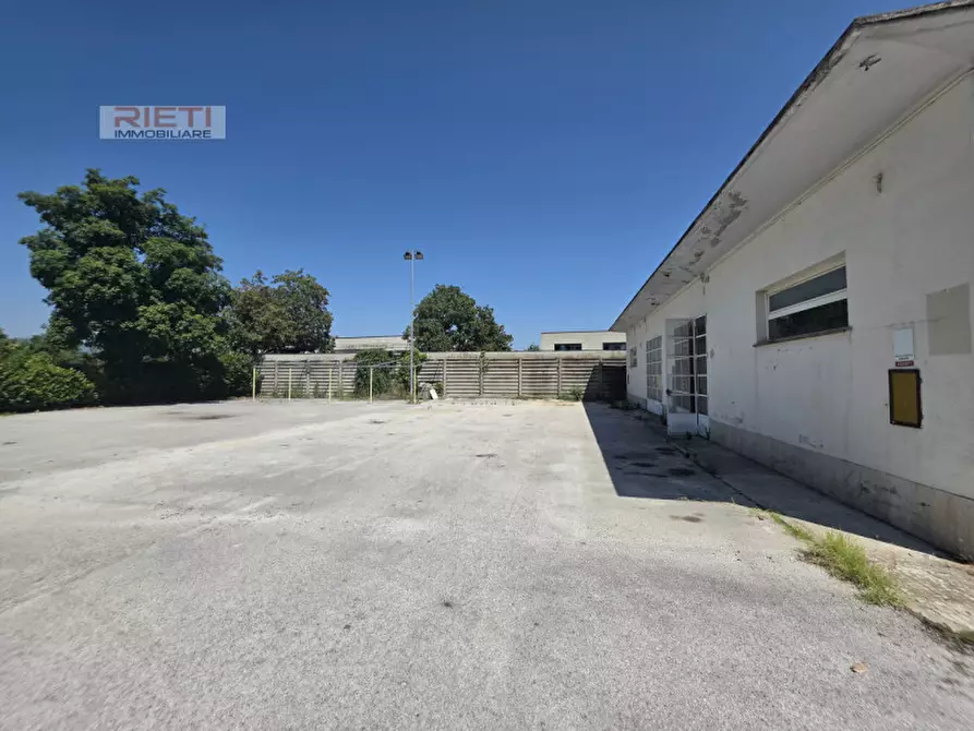 Immagine 9 di Attività commerciale in affitto  in Via Tancia a Rieti