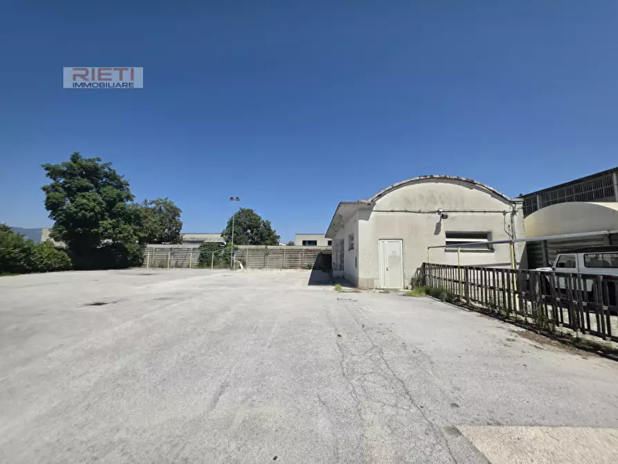 Immagine 12 di Attività commerciale in affitto  in Via Tancia a Rieti
