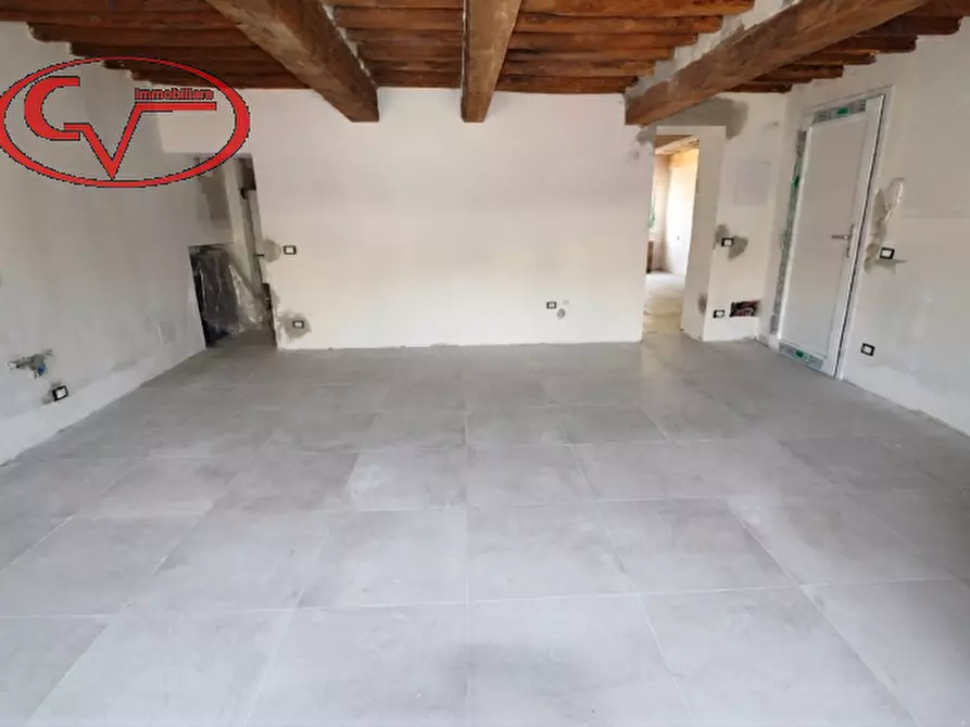 Immagine 1 di Appartamento in vendita  in via aretina a Montevarchi