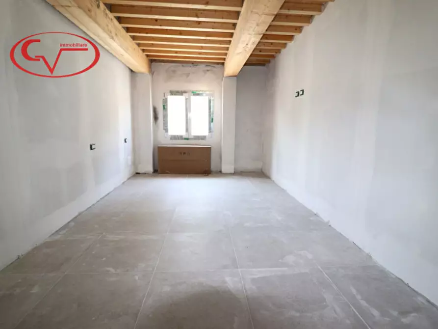 Immagine 13 di Appartamento in vendita  in via aretina a Montevarchi