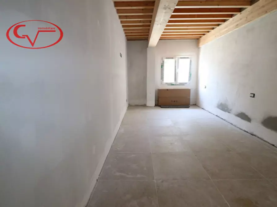 Immagine 16 di Appartamento in vendita  in via aretina a Montevarchi