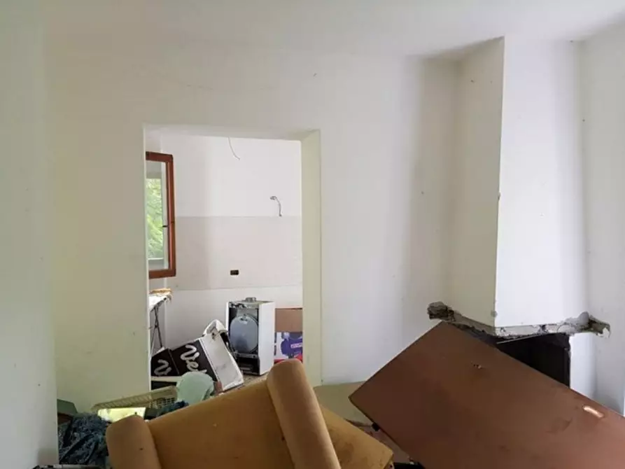 Immagine 15 di Palazzo in vendita  in Località Castello, 7, 22020 Laino CO, Italia a Laino