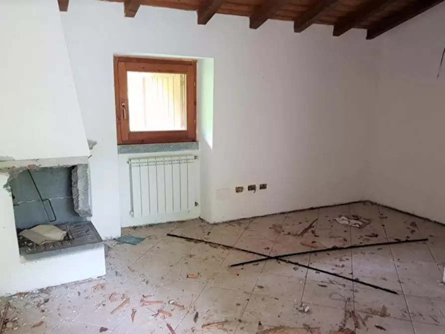 Immagine 24 di Palazzo in vendita  in Località Castello, 7, 22020 Laino CO, Italia a Laino