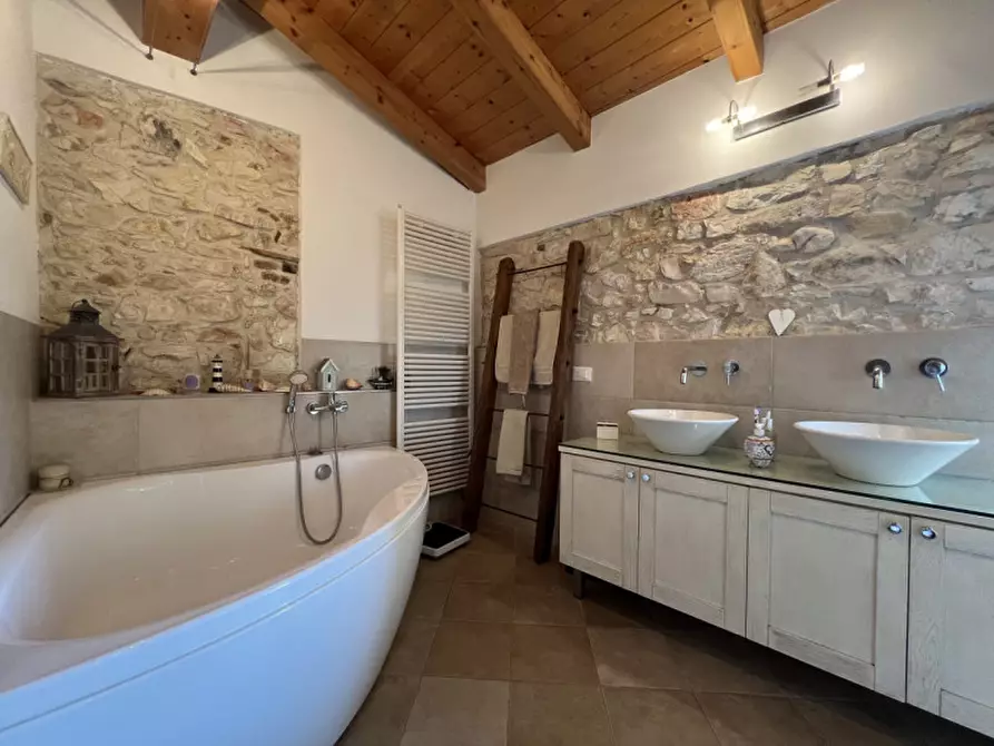 Immagine 34 di Rustico / casale in vendita  in via dei ciliegi a Mezzane Di Sotto