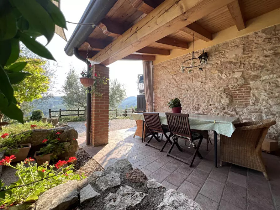 Immagine 44 di Rustico / casale in vendita  in via dei ciliegi a Mezzane Di Sotto
