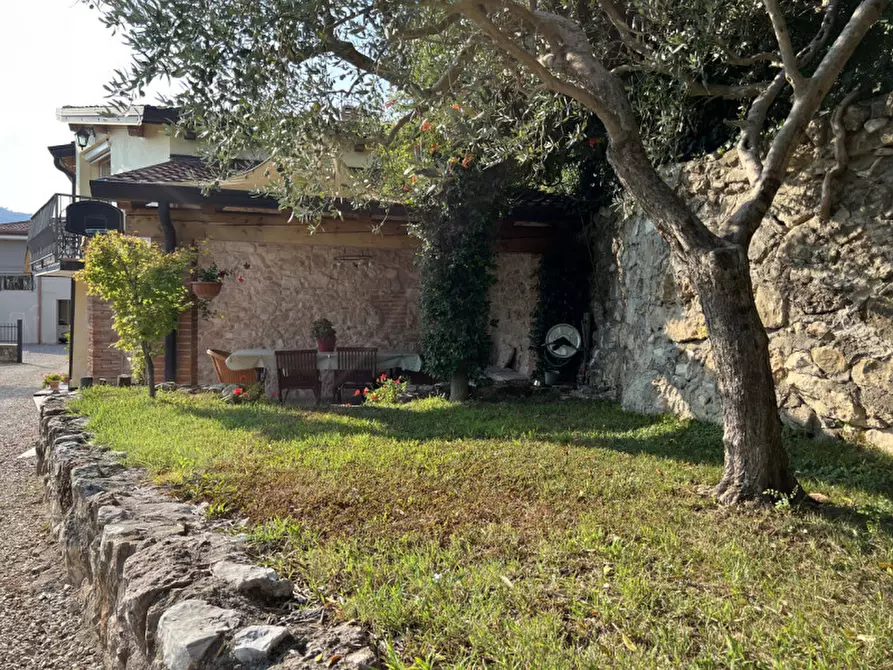 Immagine 56 di Rustico / casale in vendita  in via dei ciliegi a Mezzane Di Sotto