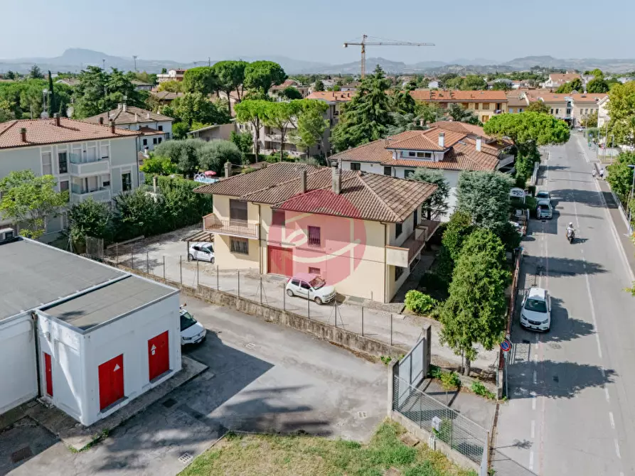 Immagine 4 di Casa bifamiliare in vendita  a Santarcangelo Di Romagna