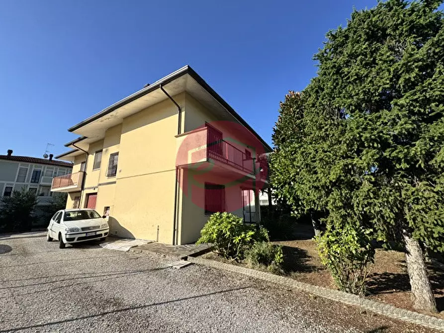 Immagine 4 di Casa bifamiliare in vendita  a Santarcangelo Di Romagna