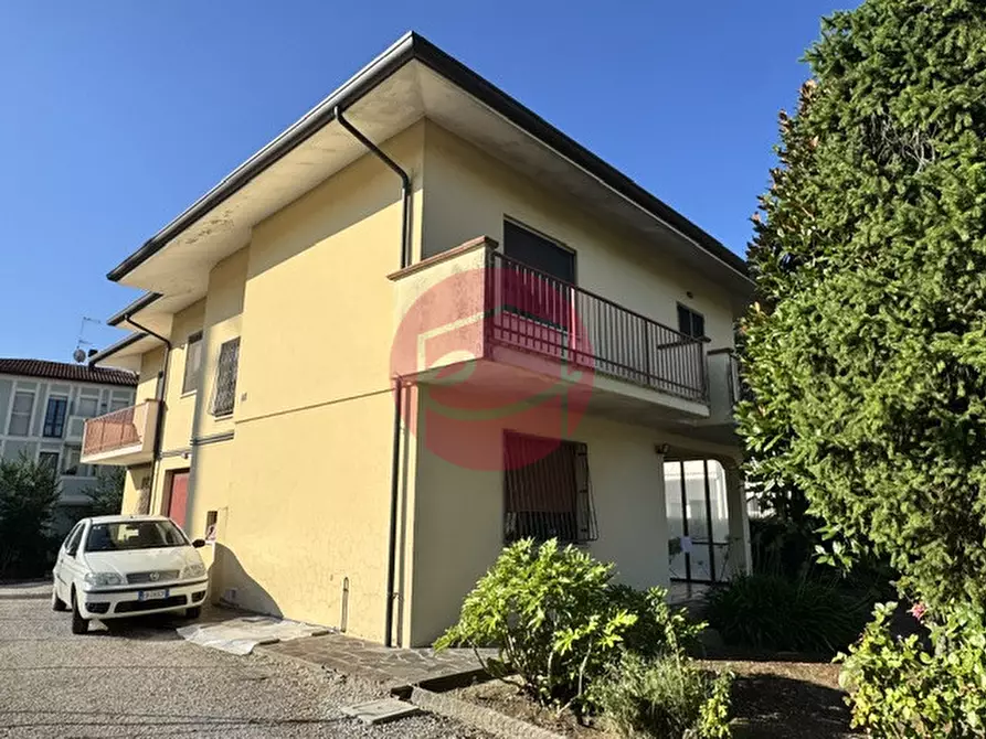 Immagine 8 di Casa bifamiliare in vendita  a Santarcangelo Di Romagna