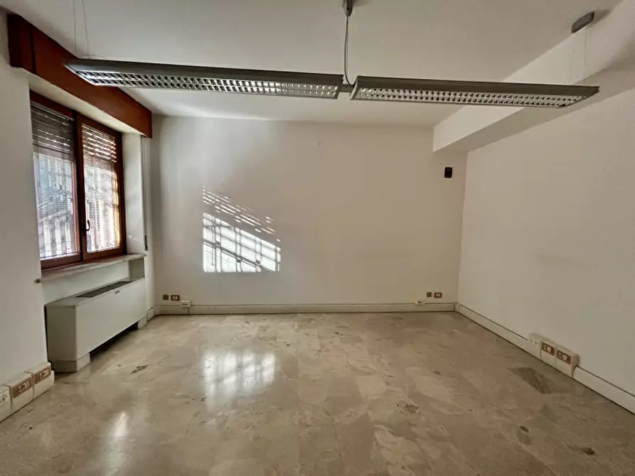 Immagine 6 di Ufficio in affitto  in Corso Porta Nuova a Verona