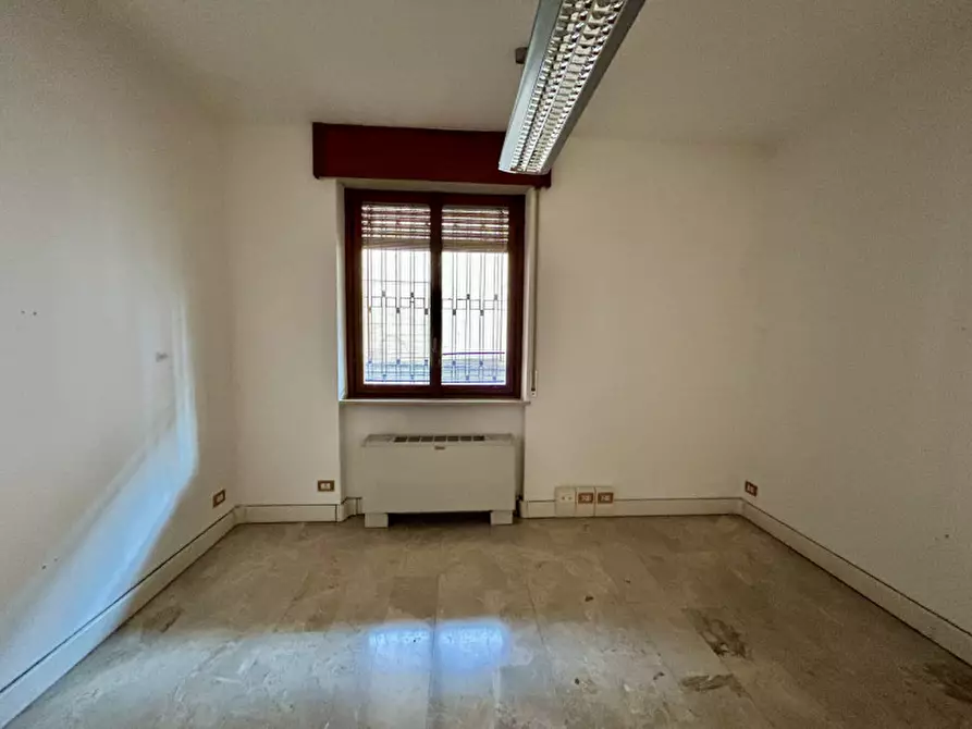 Immagine 12 di Ufficio in affitto  in Corso Porta Nuova a Verona