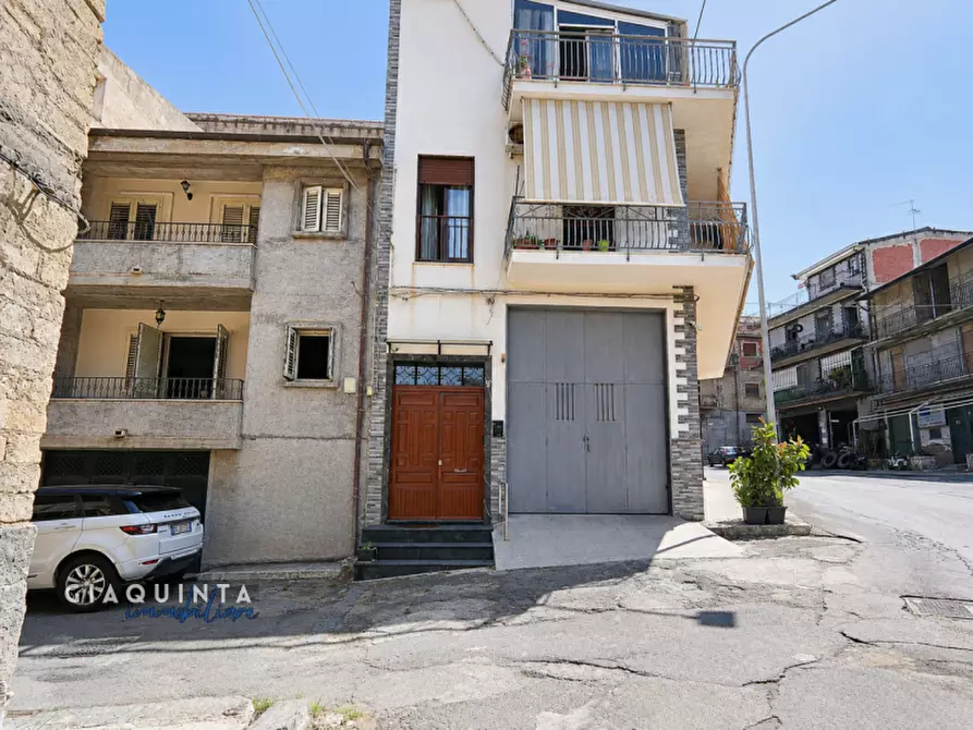 Immagine 13 di Casa indipendente in vendita  in Via Circonvallazione snc a Palagonia