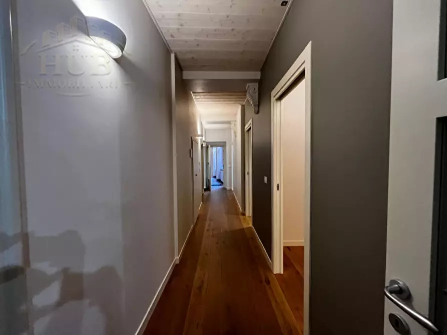 Immagine 6 di Appartamento in vendita  in via roma 34 a Cuneo