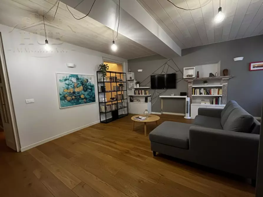 Immagine 25 di Appartamento in vendita  in via roma 34 a Cuneo