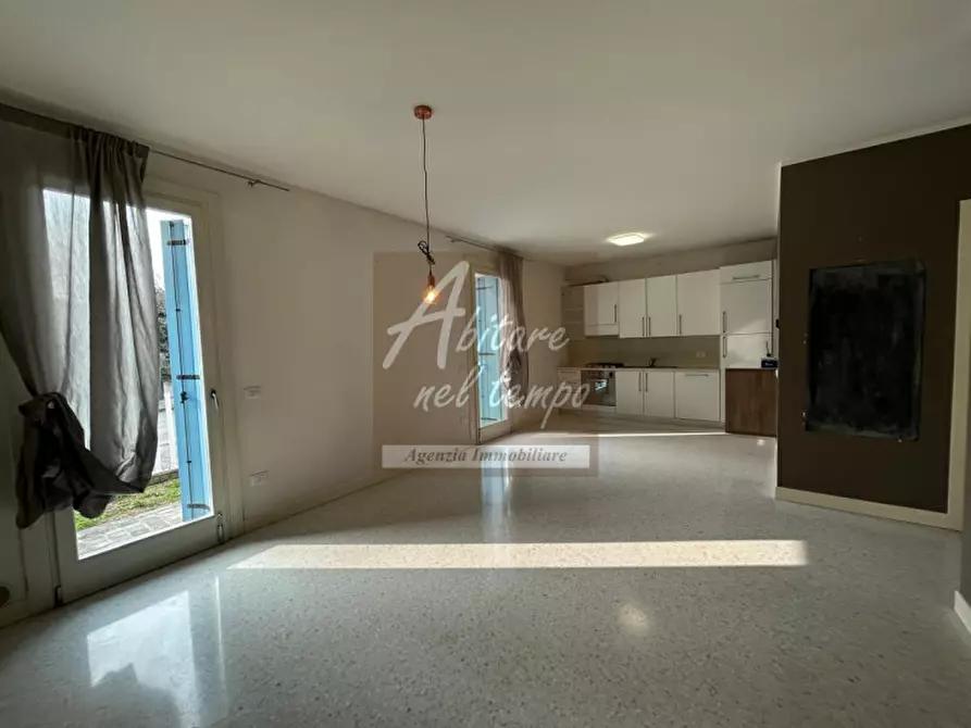 Immagine 3 di Appartamento in vendita  in Viale Europa a San Martino Di Lupari