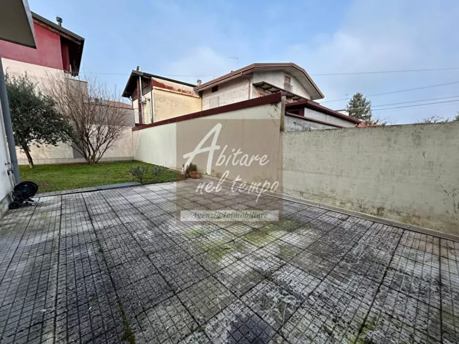 Immagine 34 di Appartamento in vendita  in Viale Europa a San Martino Di Lupari
