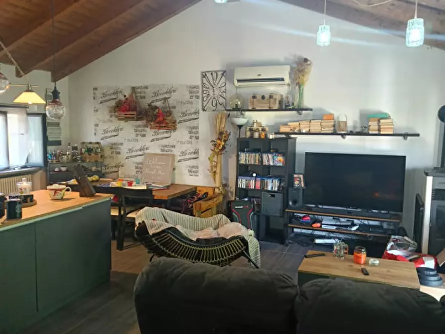 Immagine 4 di Casa indipendente in vendita  in Cantone Corno 22 a Casale Monferrato