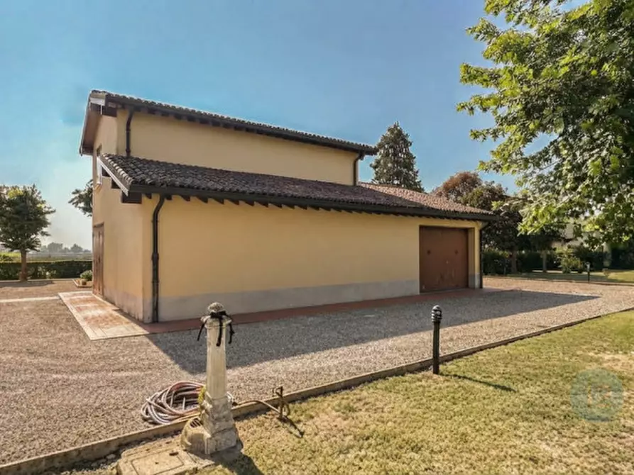 Immagine 20 di Villa in vendita  in Via Bella Rosa 4 a Carpi