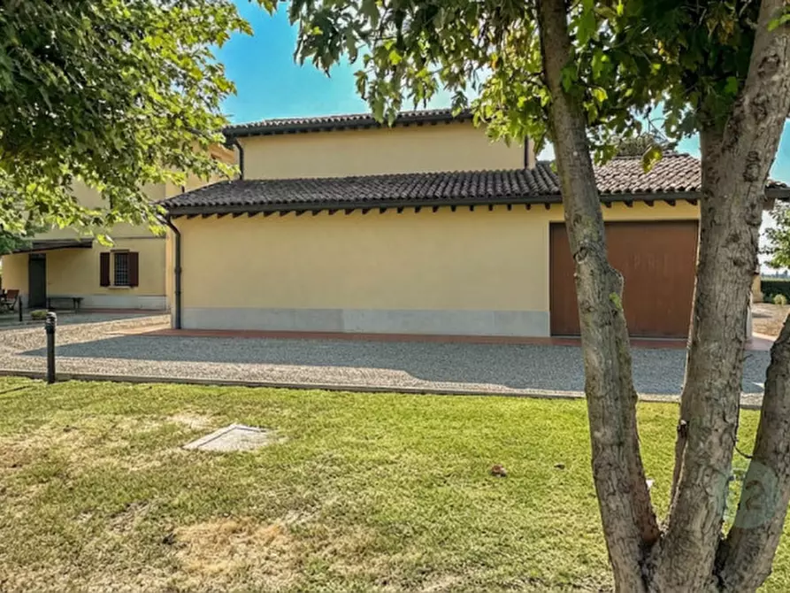 Immagine 21 di Villa in vendita  in Via Bella Rosa 4 a Carpi