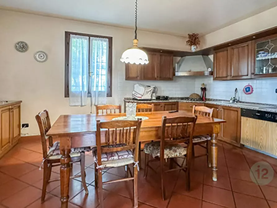 Immagine 34 di Villa in vendita  in Via Bella Rosa 4 a Carpi