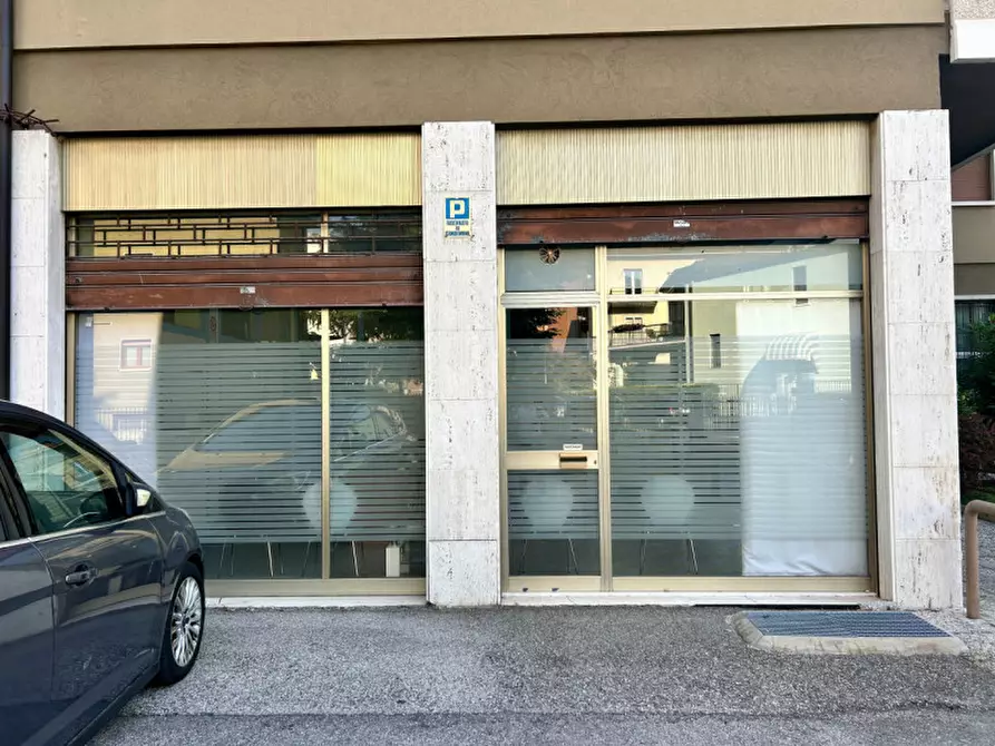 Immagine 12 di Ufficio in affitto  in Via Andrea Doria a Verona
