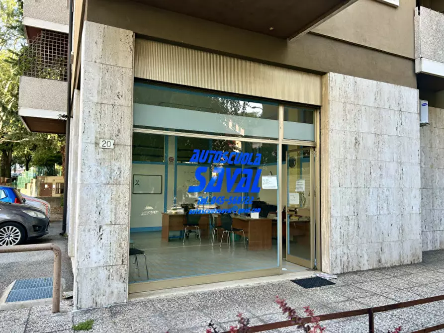 Immagine 15 di Ufficio in affitto  in Via Andrea Doria a Verona