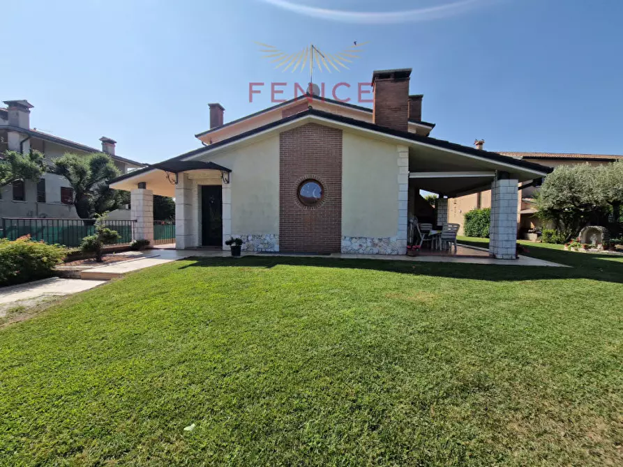 Immagine 2 di Villa in vendita  in Via San Gerardo 23 a Trevignano