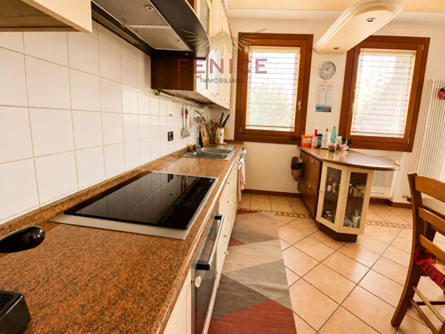 Immagine 15 di Villa in vendita  in Via San Gerardo 23 a Trevignano