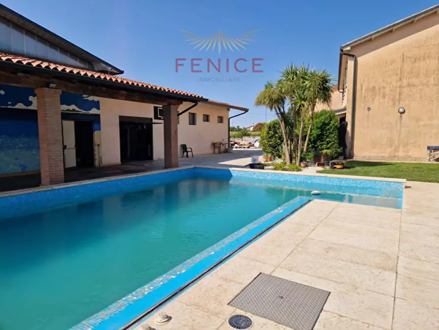 Immagine 51 di Villa in vendita  in Via San Gerardo 23 a Trevignano