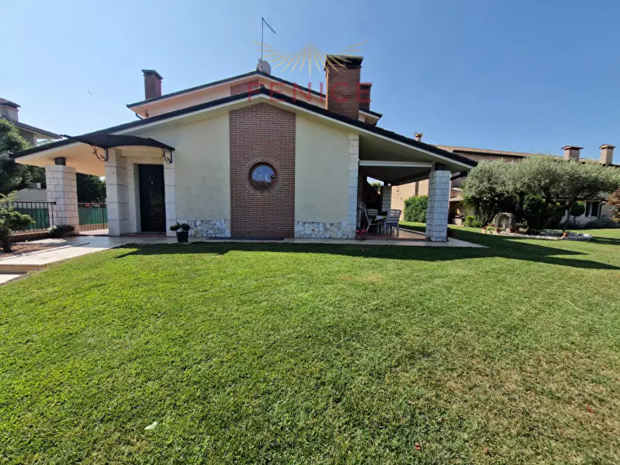 Immagine 60 di Villa in vendita  in Via San Gerardo 23 a Trevignano