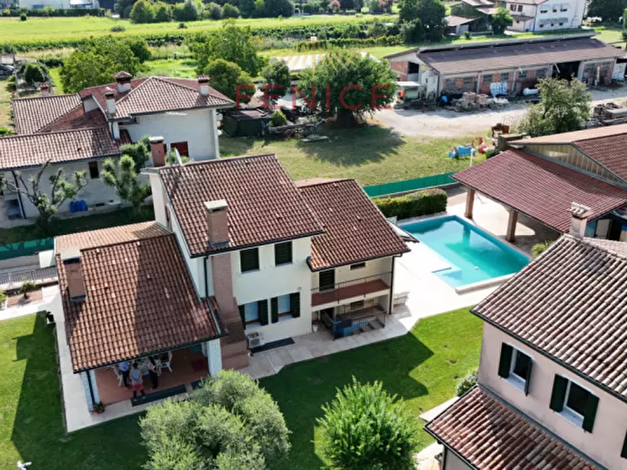 Immagine 74 di Villa in vendita  in Via San Gerardo 23 a Trevignano