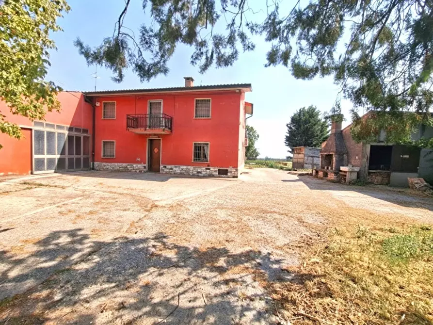 Immagine 1 di Rustico / casale in vendita  a Valeggio Sul Mincio