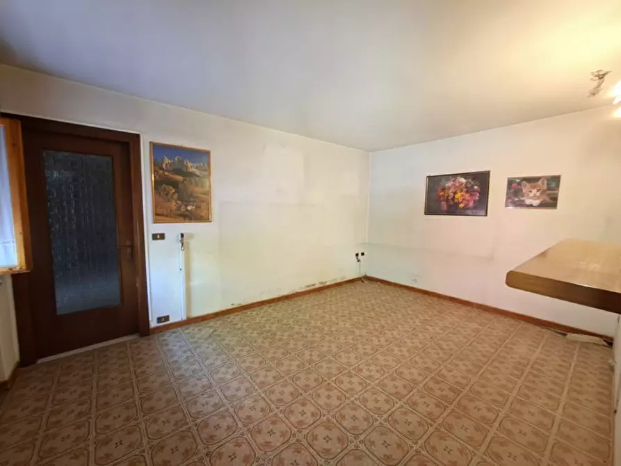 Immagine 8 di Rustico / casale in vendita  a Valeggio Sul Mincio