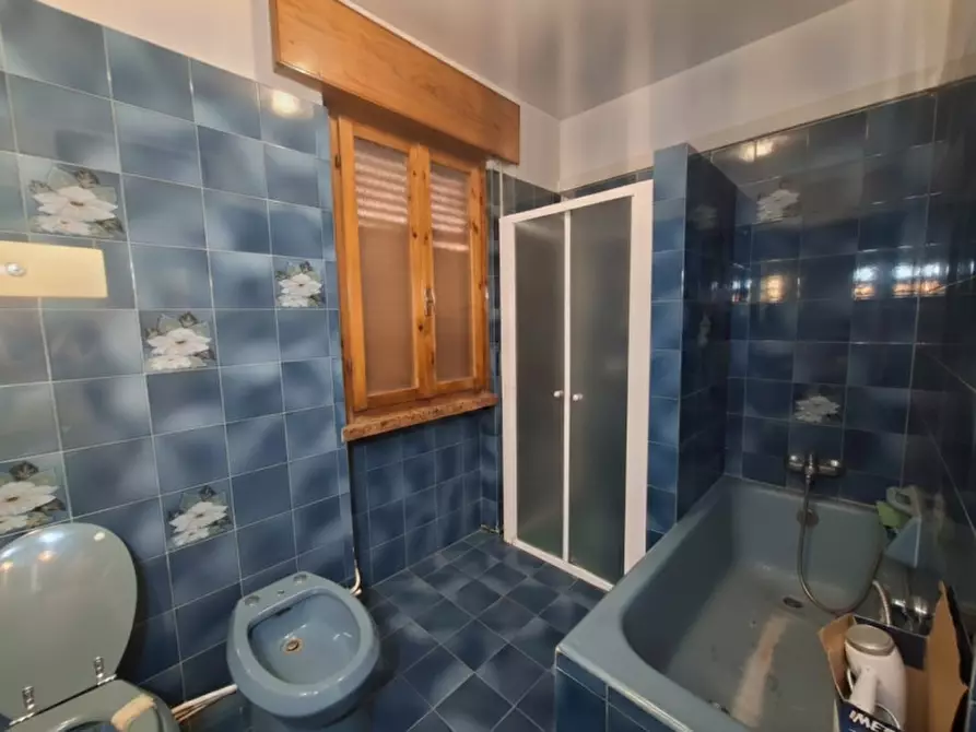 Immagine 11 di Rustico / casale in vendita  a Valeggio Sul Mincio
