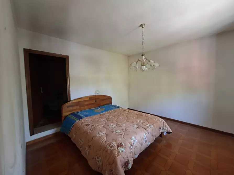 Immagine 16 di Rustico / casale in vendita  a Valeggio Sul Mincio