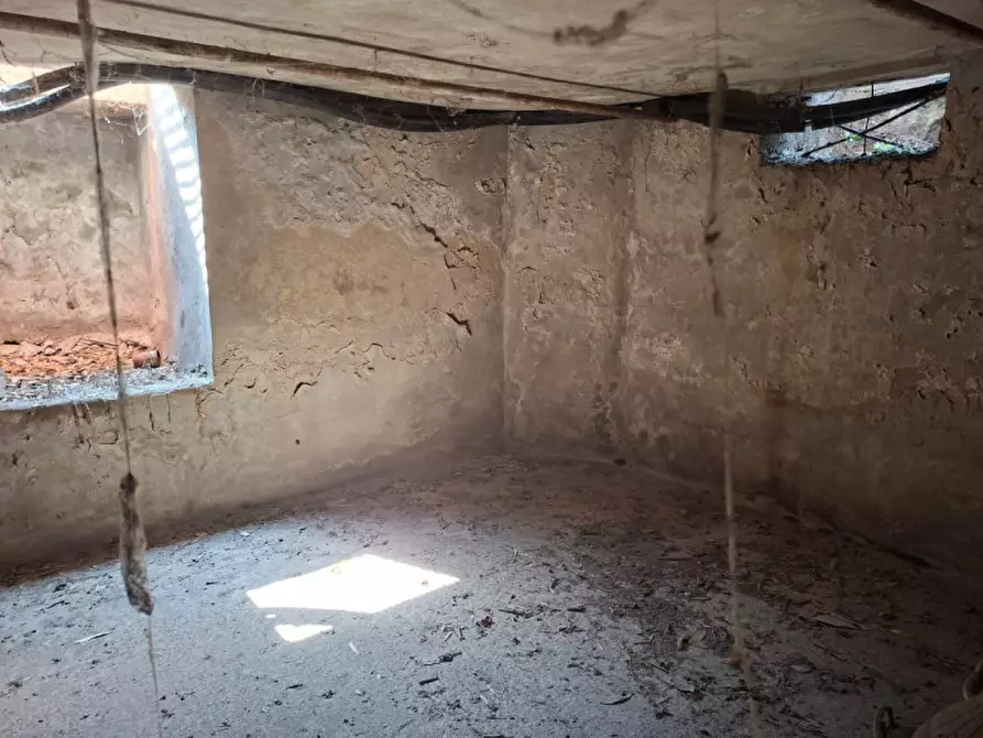 Immagine 17 di Rustico / casale in vendita  a Valeggio Sul Mincio