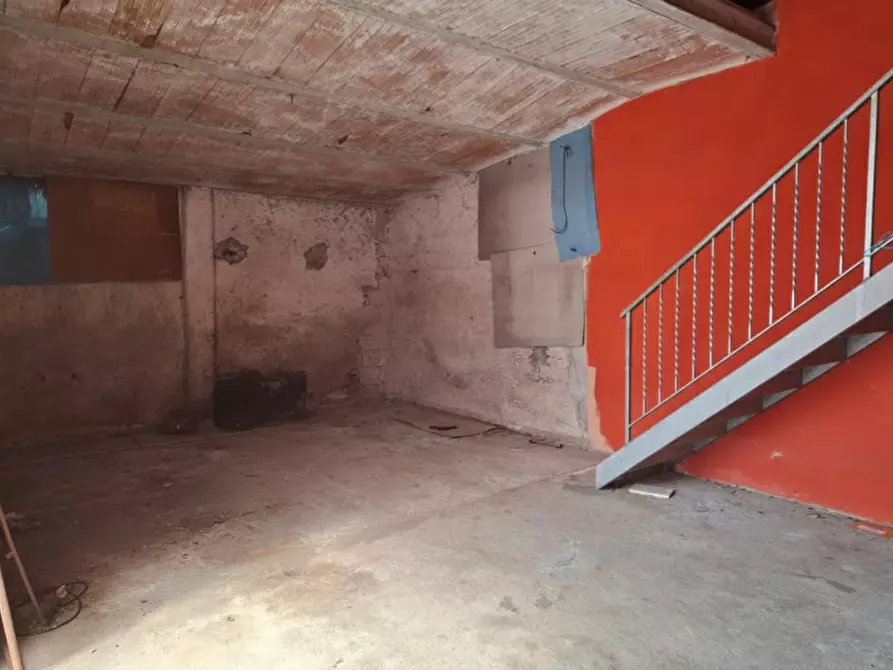 Immagine 19 di Rustico / casale in vendita  a Valeggio Sul Mincio