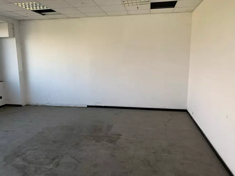 Immagine 8 di Ufficio in vendita  in Via Giovanni XXIII a Capriate San Gervasio