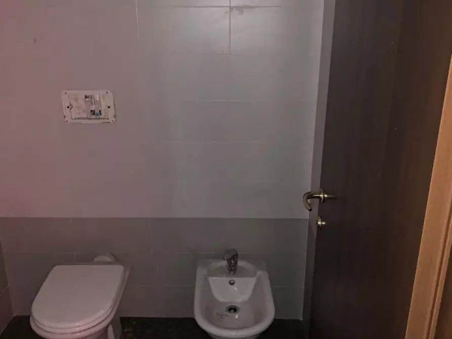 Immagine 10 di Ufficio in vendita  in Via Giovanni XXIII a Capriate San Gervasio