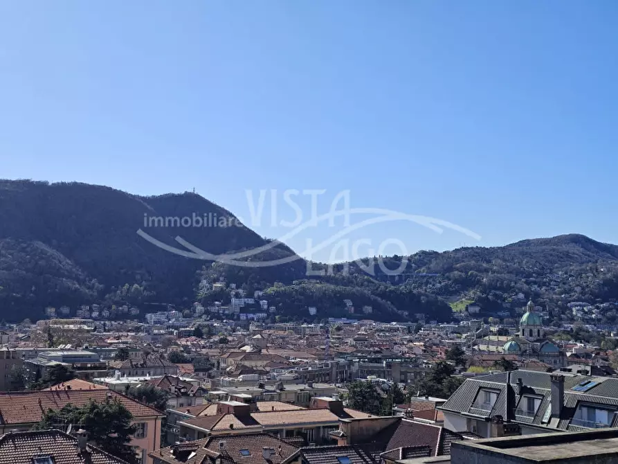 Immagine 4 di Appartamento in vendita  in Via Tommaso Grossi 36 a Como