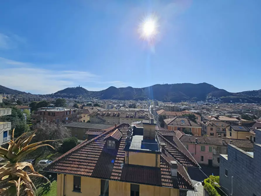 Immagine 5 di Appartamento in vendita  in Via Tommaso Grossi 36 a Como