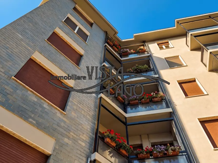 Immagine 22 di Appartamento in vendita  in Via Tommaso Grossi 36 a Como