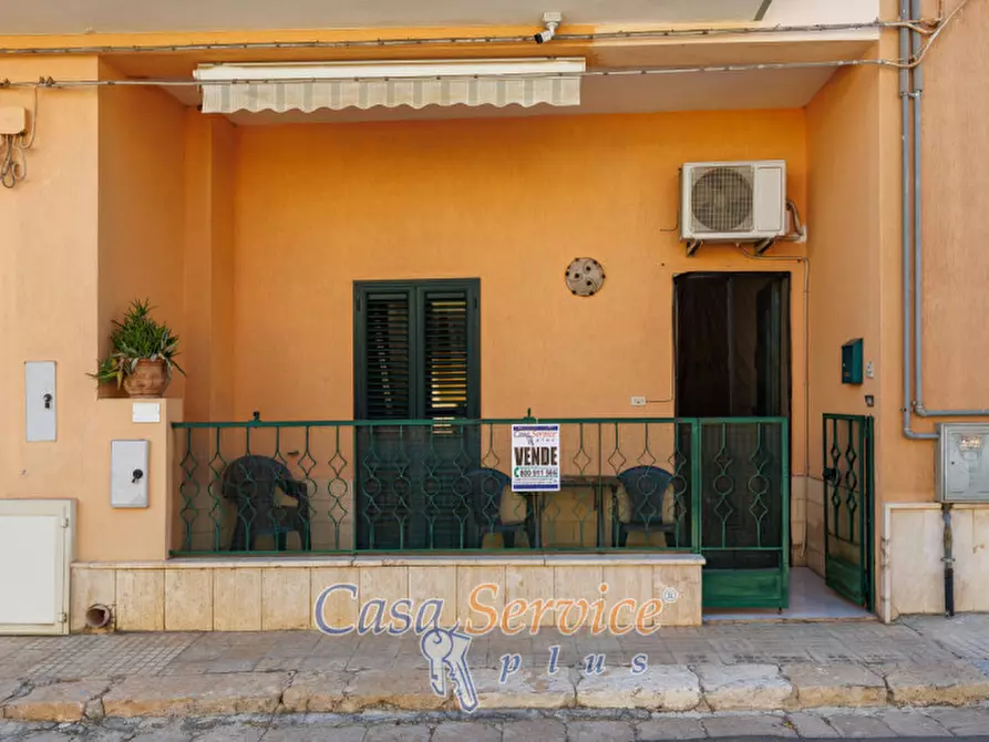 Immagine 38 di Casa indipendente in vendita  in Via XXIV Maggio a Alezio