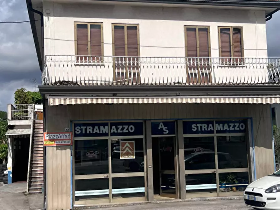 Immagine 2 di Negozio in vendita  in Piove di Sacco Via Carrarese a Piove Di Sacco