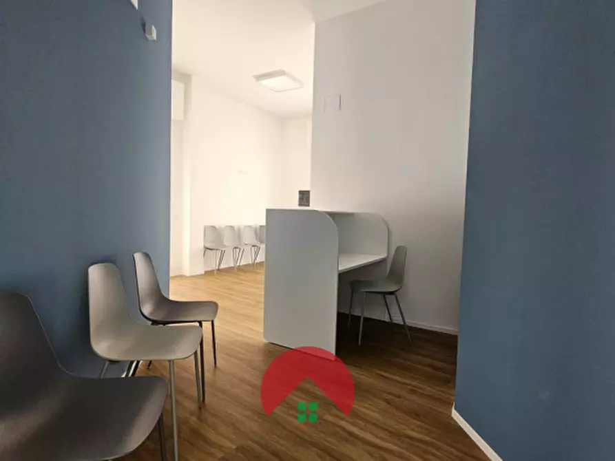 Immagine 3 di Laboratorio in vendita  in via leonardo da vinci a Matera